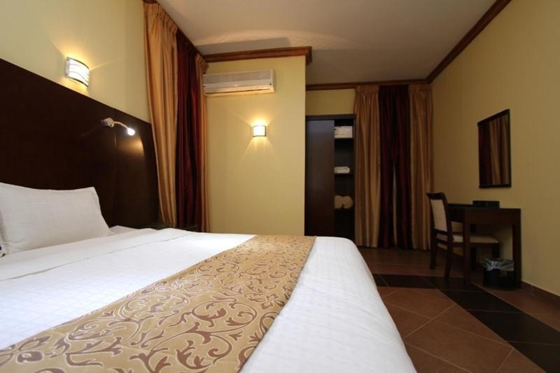 Raoum Inn Arar Extérieur photo